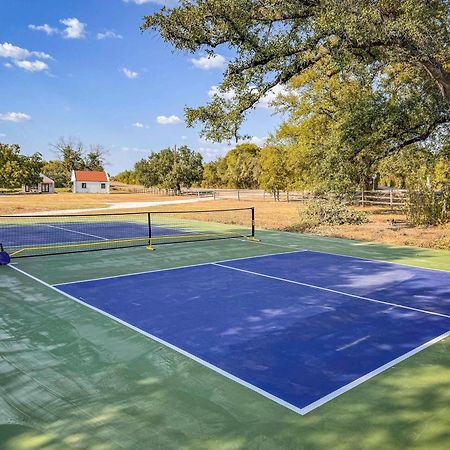 Container Home With Rooftop Views And Pickleball-Pecan Grove Bellmead Exterior photo