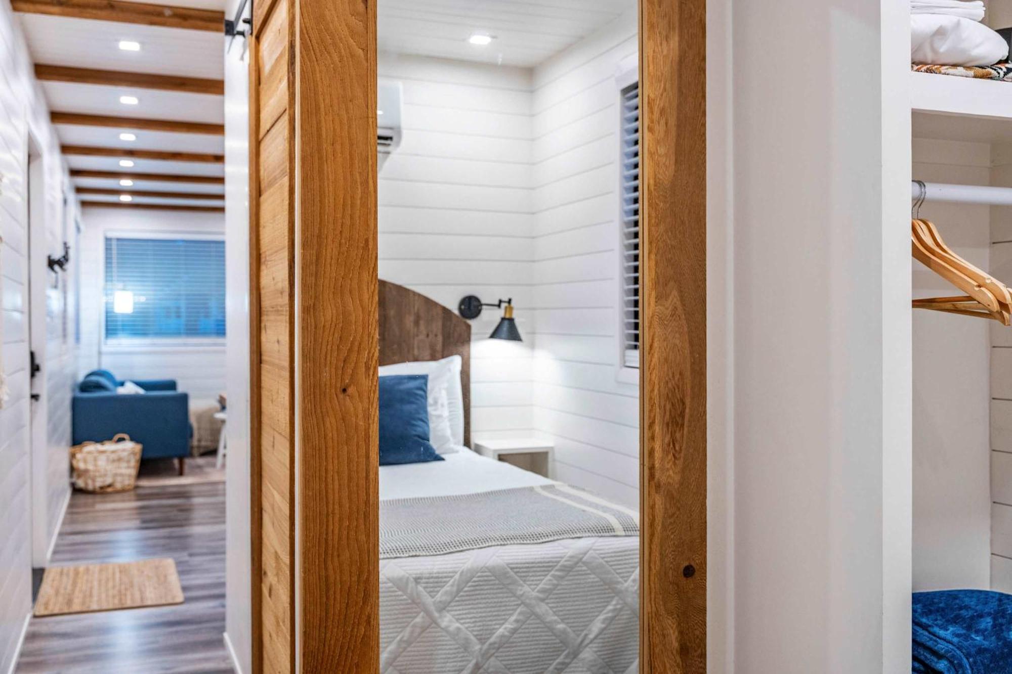 Container Home With Rooftop Views And Pickleball-Pecan Grove Bellmead Exterior photo